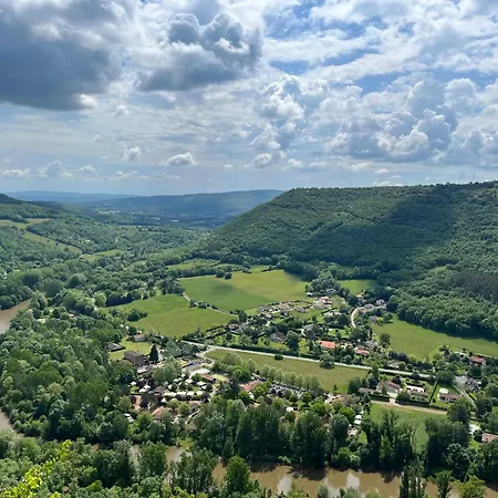 Casa de Férias Maison Gorges De L'aveyron Penne
